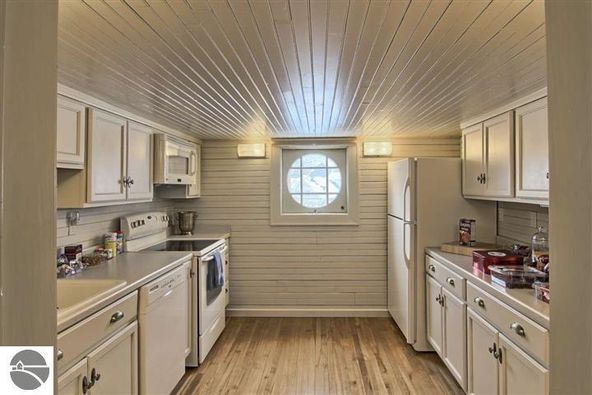 230 Wellington Street, Traverse City, MI 49686